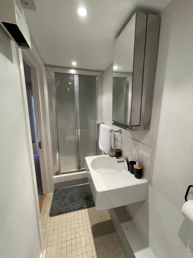 The Reflection Apartment , With River Thames View ロンドン エクステリア 写真